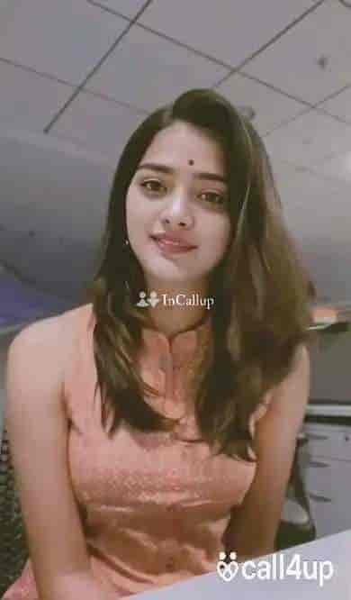 Pooja Sharma independent escorts service call me hfg biff