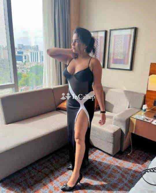 VIP Nisha Sharma college girl model website single open full enjoy