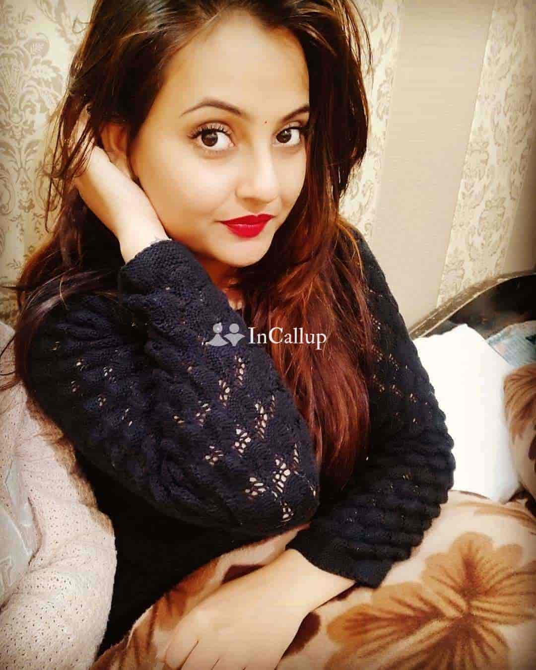Kozhikode Be relaxed with hot Preeti Agarwal offers private escort services inIndependent Call Girls