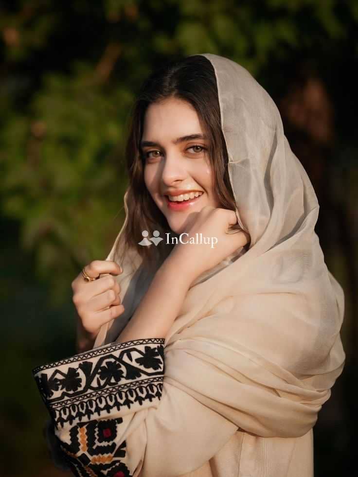 hot oral anal bdsm girlfriend experience model known for being cheerful curvy with black body type and black eyes - Call Girls in Adilabad