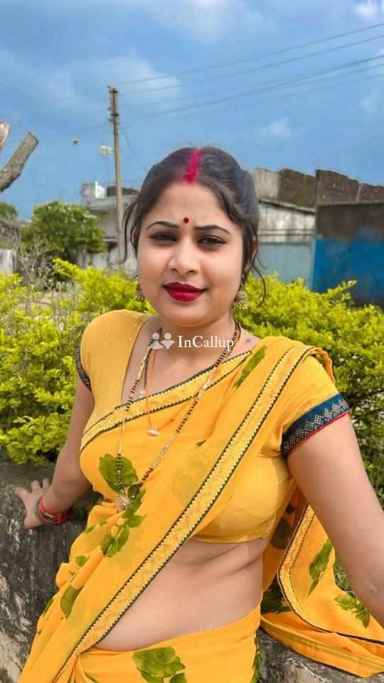 charming brunette call girl sumitra in adra offering unforgettable experiences anytime you desire - Call Girls in Adra