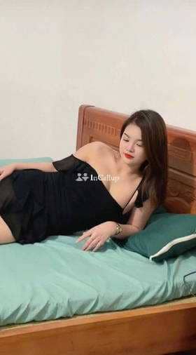 romantic companion in agra known for being caring available for casual fun mature black hair and black eyes star - Call Girls in Agra