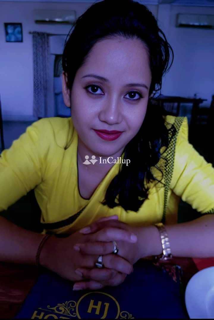 discover neha patel beautiful twenty two year old call girls with auburn hair and blue eyes - Call Girls in Agra