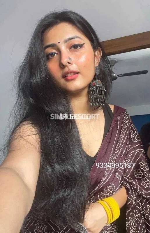 angelic black hair and brown eyes available for casual fun available now trusted reliable service - Call Girls in Agra