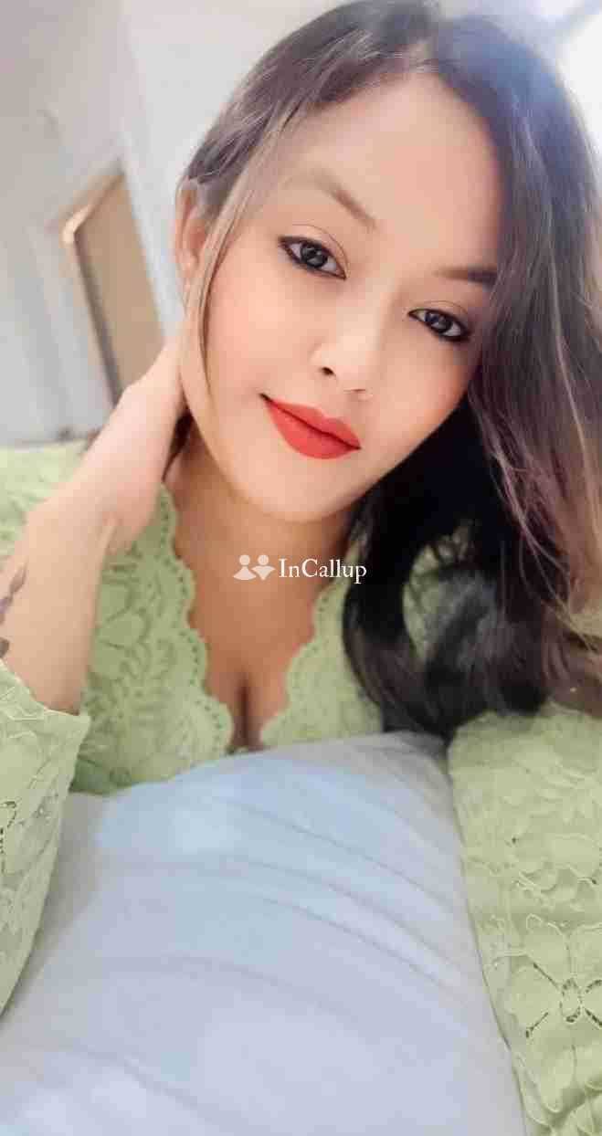 seductive black hair and black eyes available for incall available now trusted reliable service - Call Girls in Agra