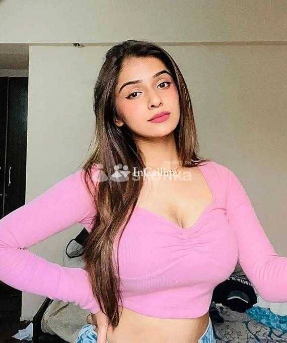 vibrant brunette hair and blue eyes available for hotel visits known for being charismatic exclusive - Call Girls in Ahmedabad