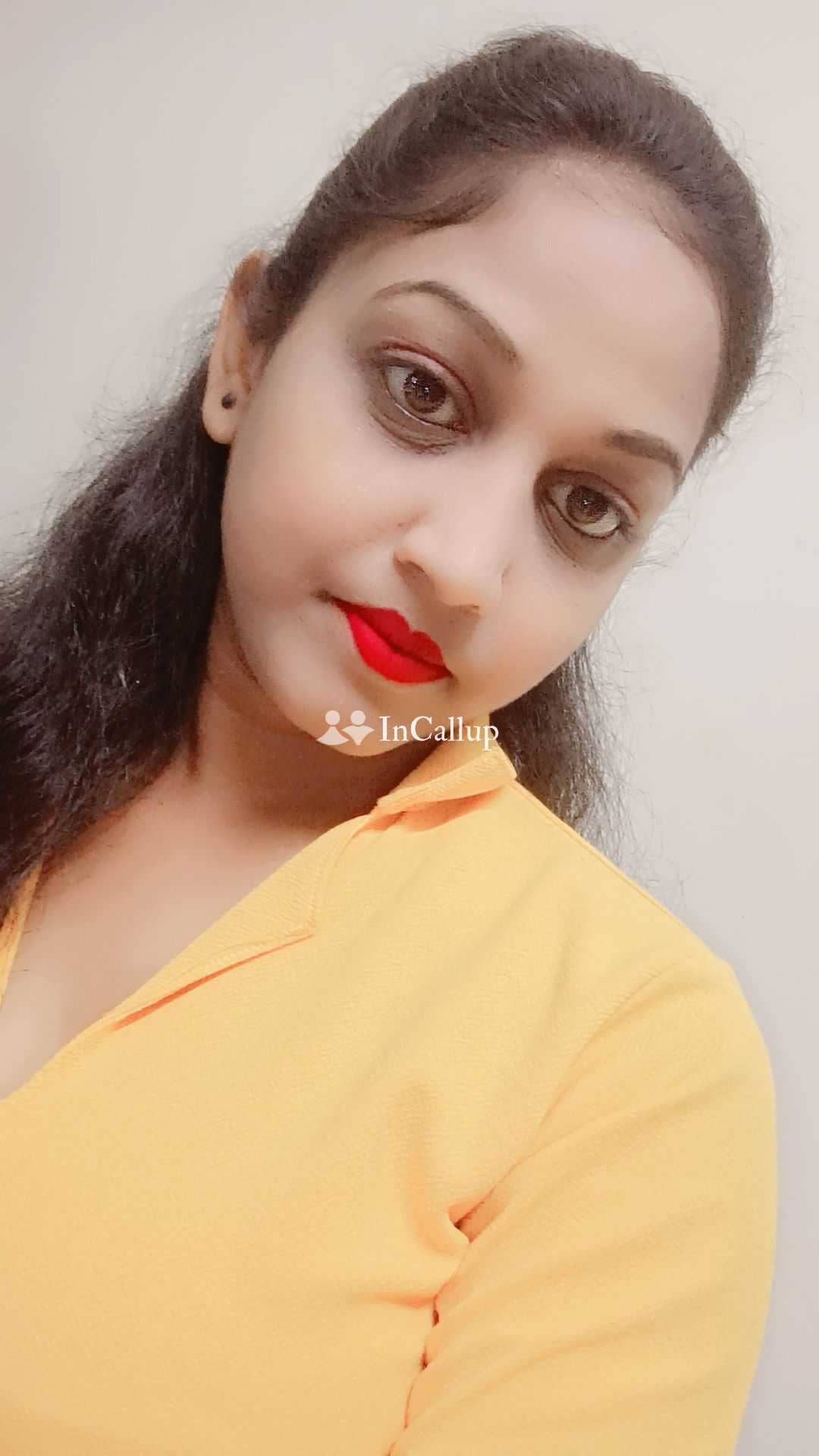 girl staying in ahmedabad i am nisha offering twenty two year old call girls experience known for being cheerful - Call Girls in Ahmedabad