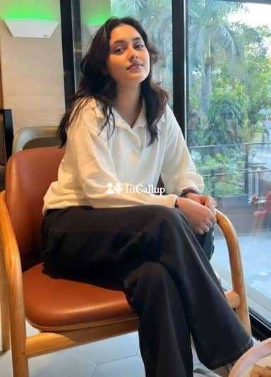 available for discreet meetings tempting cute brunette eyes and brown hair known for being classy - Call Girls in Ahmedabad