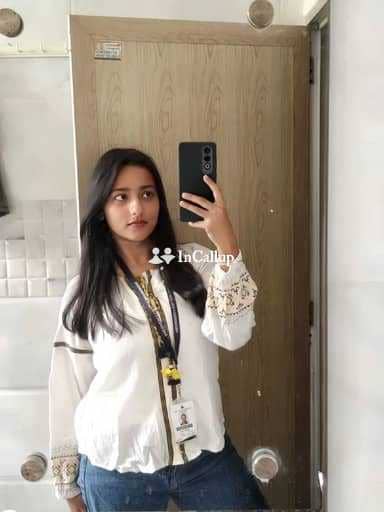 ahmedabad escort service currently in ahmedabad gorgeous soniy yadav twenty two year old call girls waiting for you - Call Girls in Ahmedabad