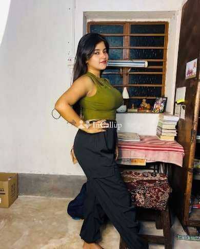 FULL CASH SPOT PEYMENT AHMEDABAD OYO BOOKING SERVICE CALL ME - Call Girls in Ahmedabad