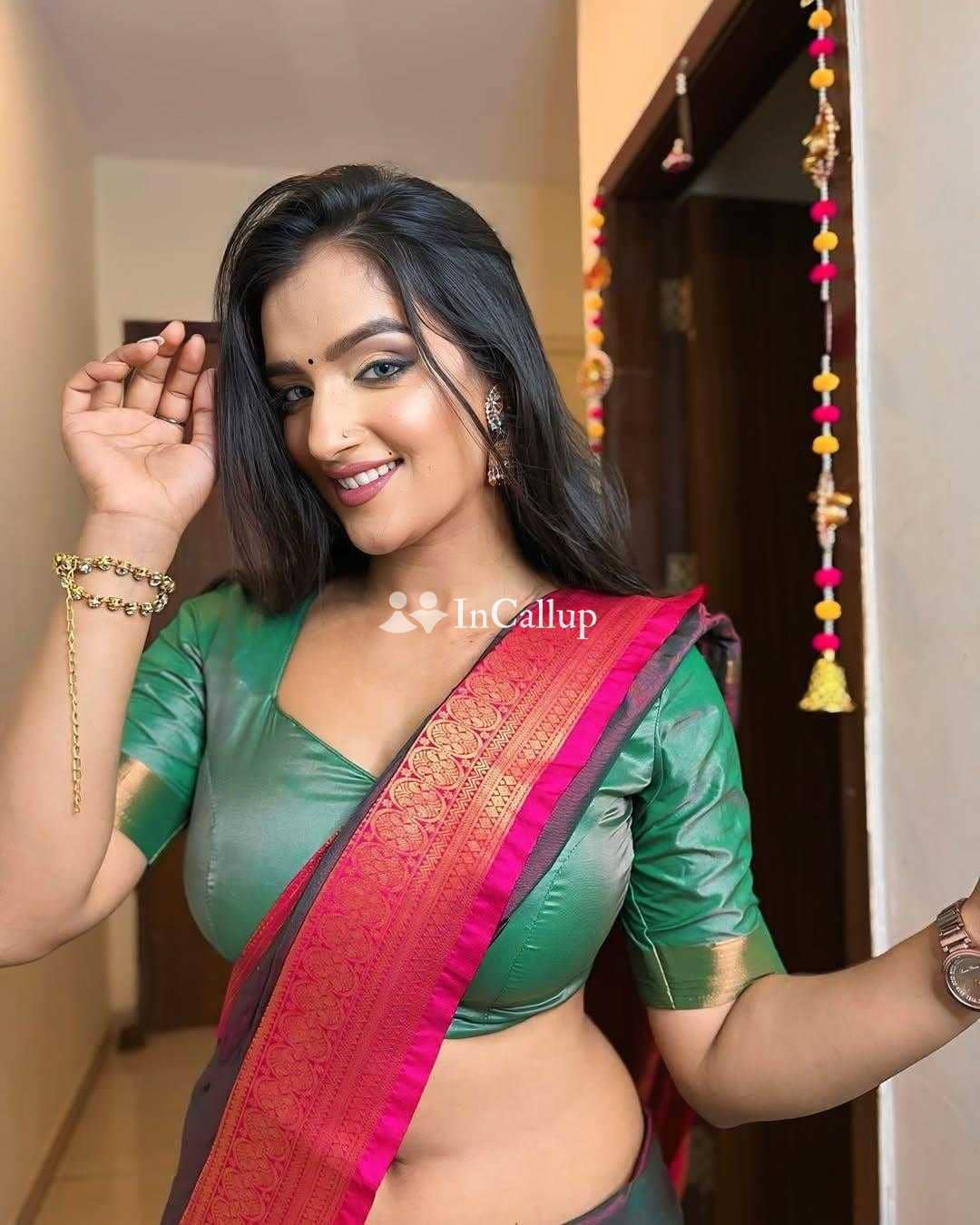 steamy sexy rani ray twenty one years old call girls available for short notice available known for being classy - Call Girls in Ahmedabad