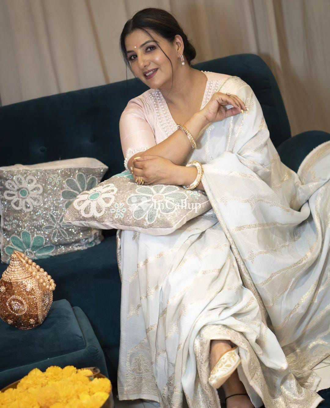 known for being magnetic available now trusted reliable service - Call Girls in Ahmedabad