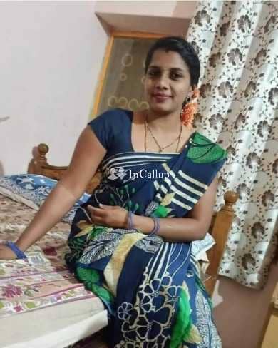 available for available anytime curvy girl in akola with slim body and black hair - Call Girls in Akola