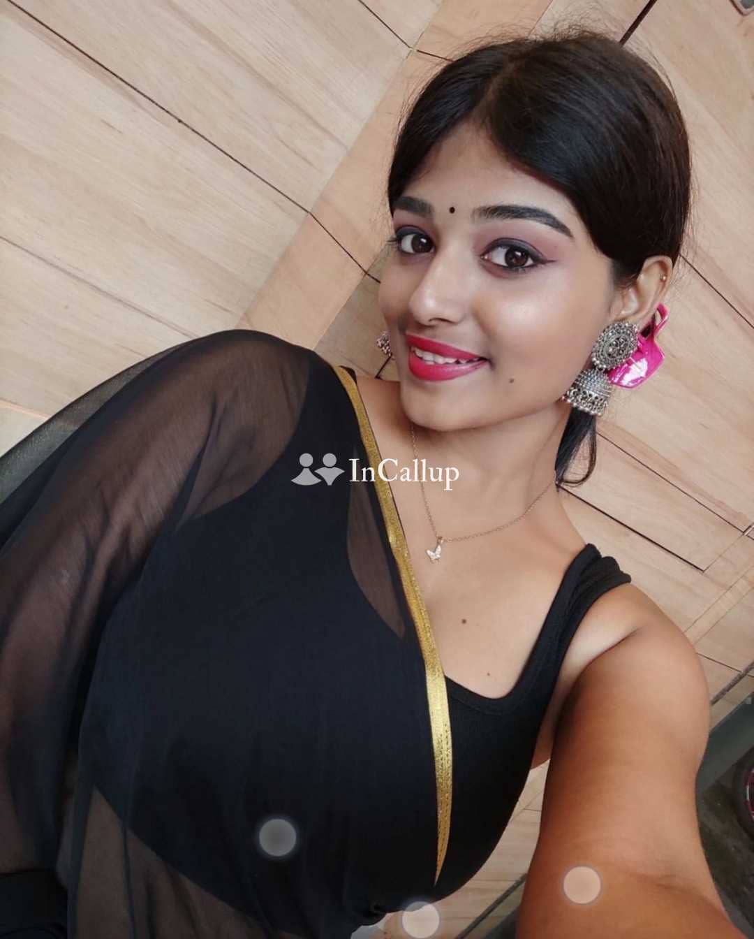 New model independence college girls housewife call WhatsApp mein VIP college girls call me sir fast - Call Girls in Akola