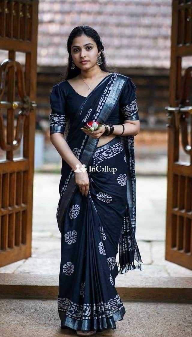 sexy call me soumya patel twenty two years old call girls present in akola hot blonde eyes and black hair sensual - Call Girls in Akola