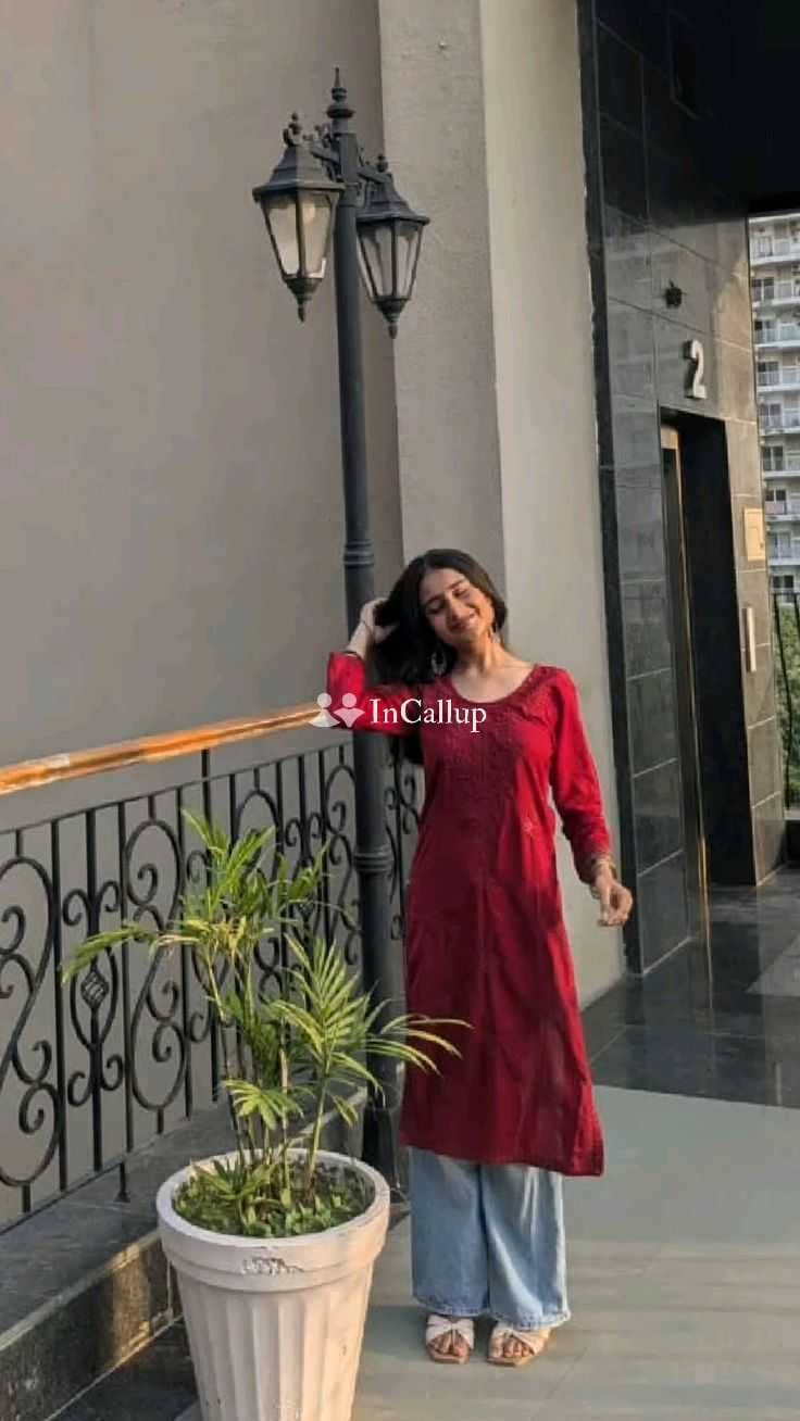 experience intimacy with charming priya in akola offering a range of unforgettable services anytime - Call Girls in Akola