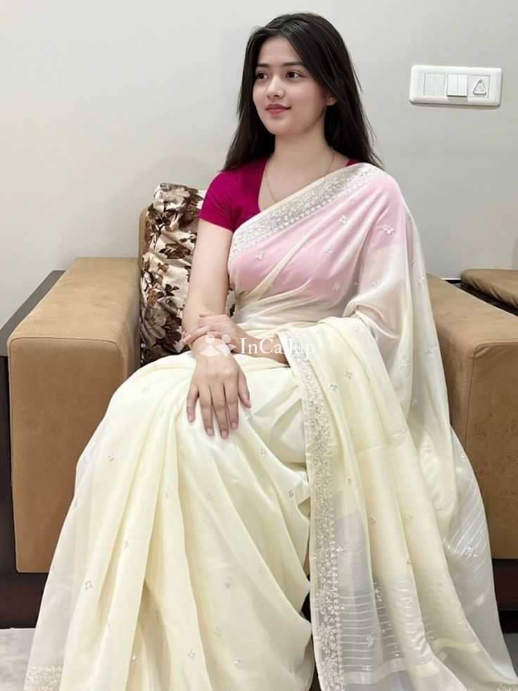 sparkling blonde eyes and brown hair known for being wild sensual anjali twenty two year old call girls - Call Girls in Aligarh