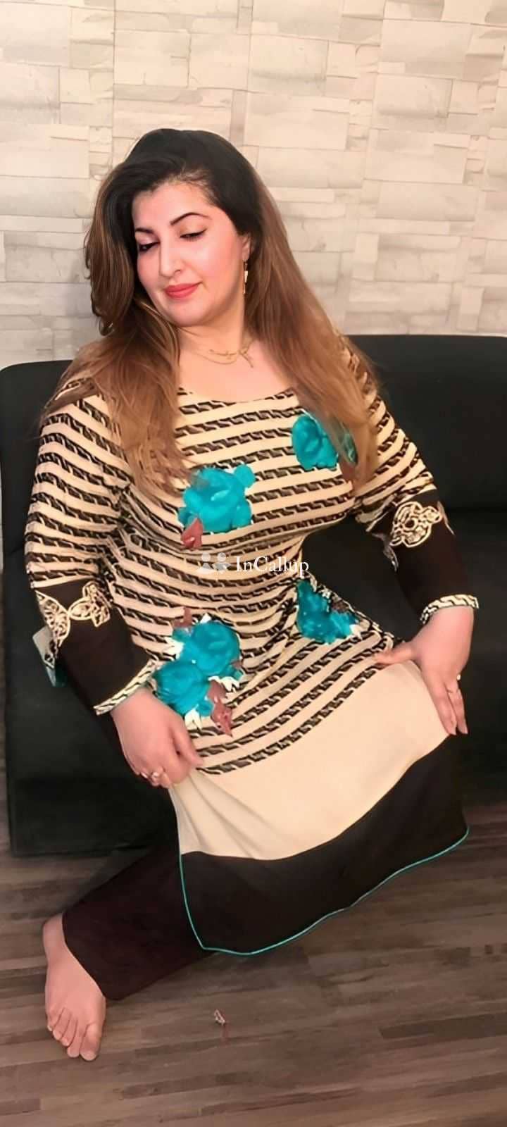 alipurduar escort service dreamy black eyes and brown hair known for being smart escort girl from alipurduar - Call Girls in Alipurduar