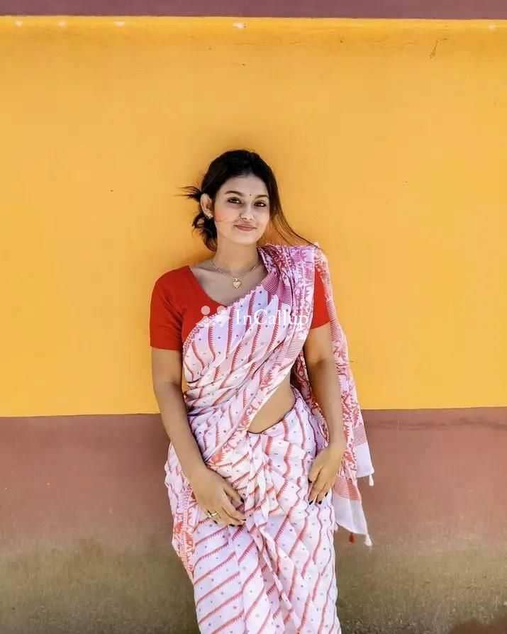 charming anal bdsm blowjob handjob fisting escort charming colored eyes and blue hair known for being desirable - Call Girls in Alipurduar