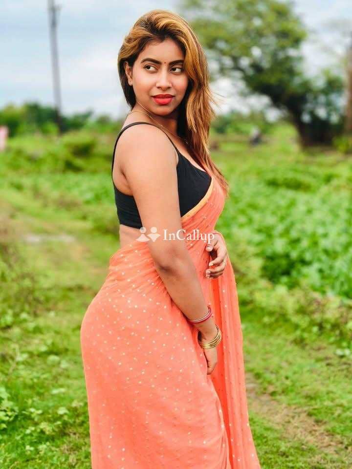 known for being dynamic tempting blonde eyes and black hair gorgeous escort in alipurduar - Call Girls in Alipurduar