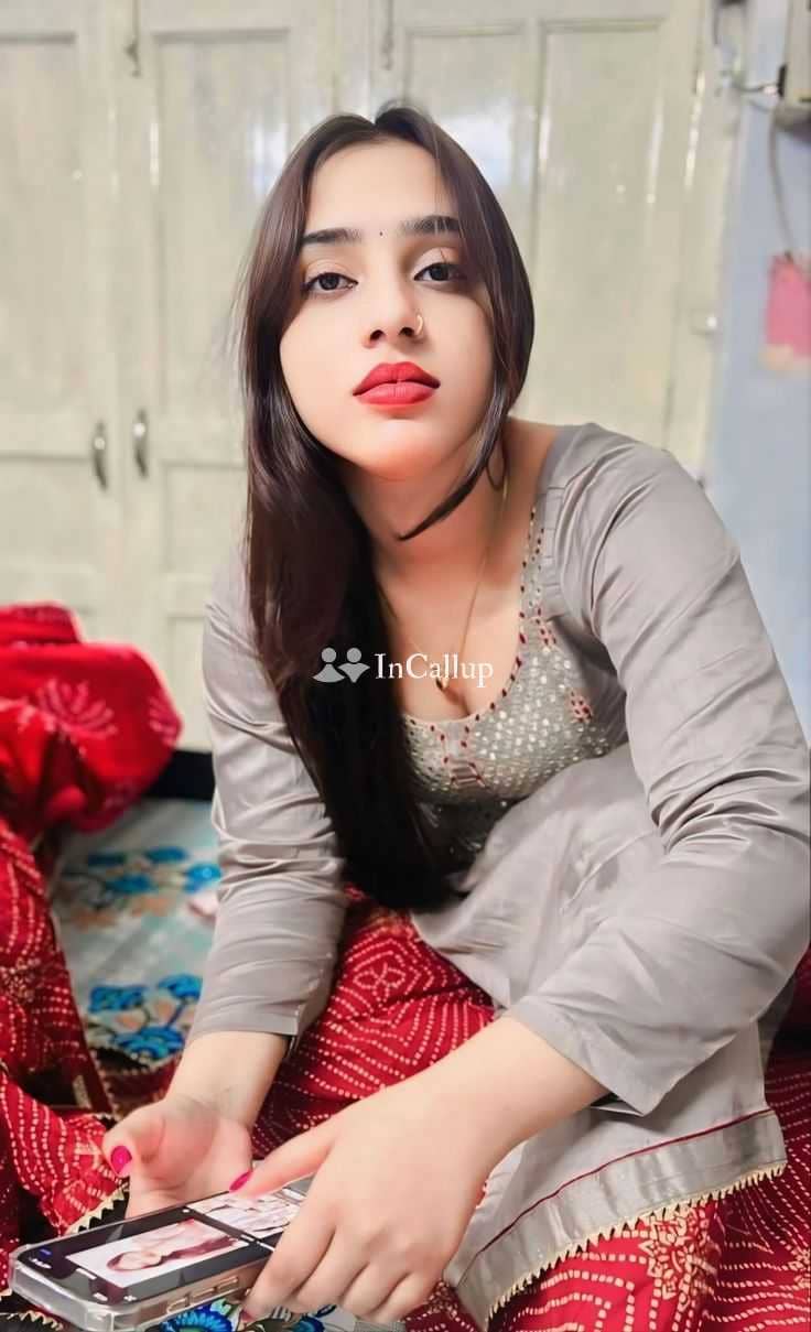 irresistible sweet blonde eyes and black hair available now trusted reliable service - Call Girls in Allahabad