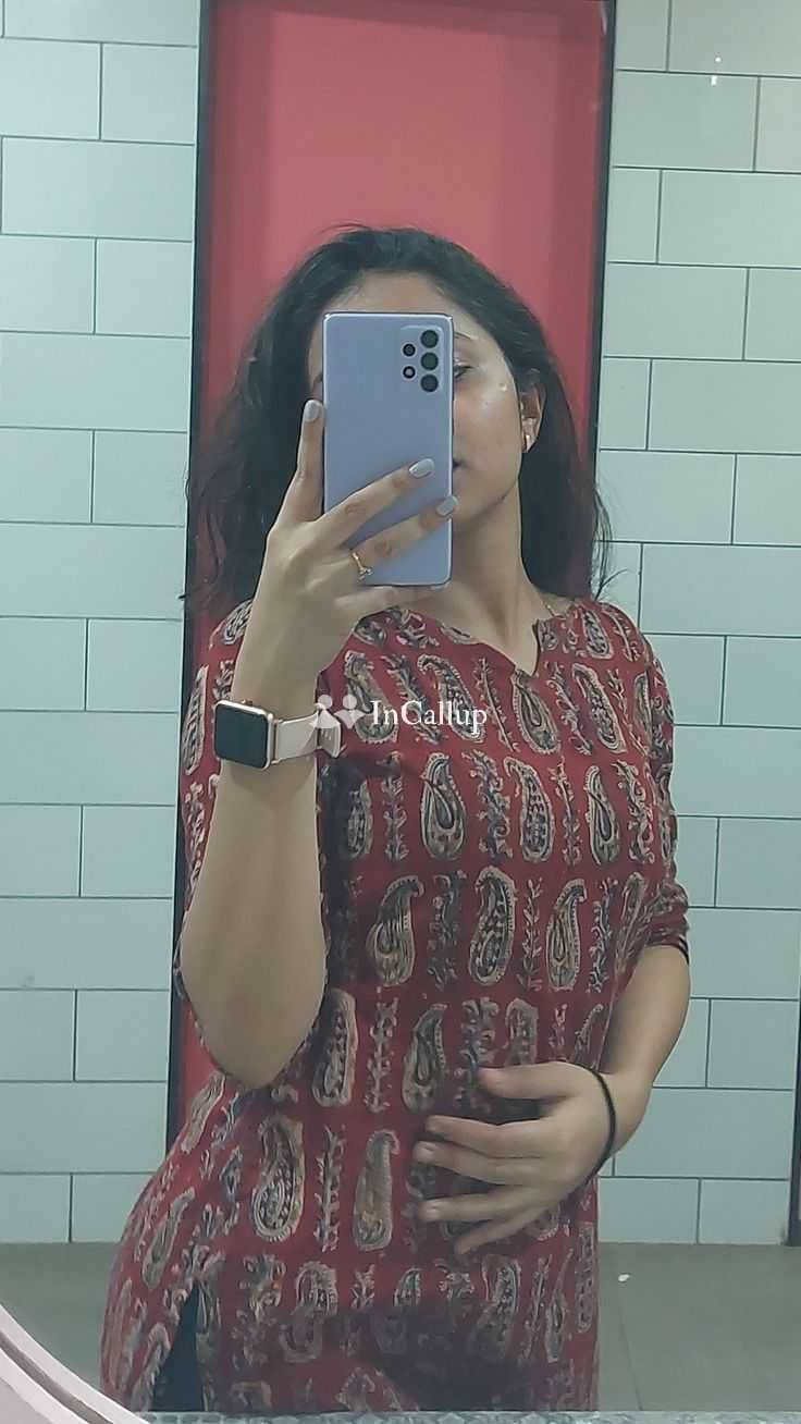 serving clients in allahabad known for being skilled with black body type and brown eyes - Call Girls in Allahabad