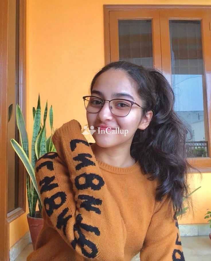 available for short notice available offering service in alwar charming black eyes and black hair - Call Girls in Alwar