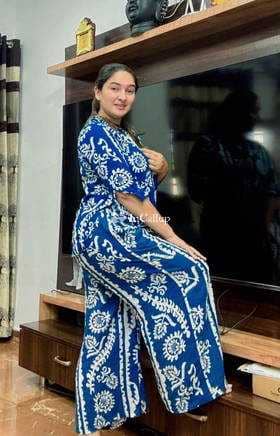 angelic red hair and blue eyes girls from amravati available for available 24x7 charming known for being energetic - Call Girls in Amravati