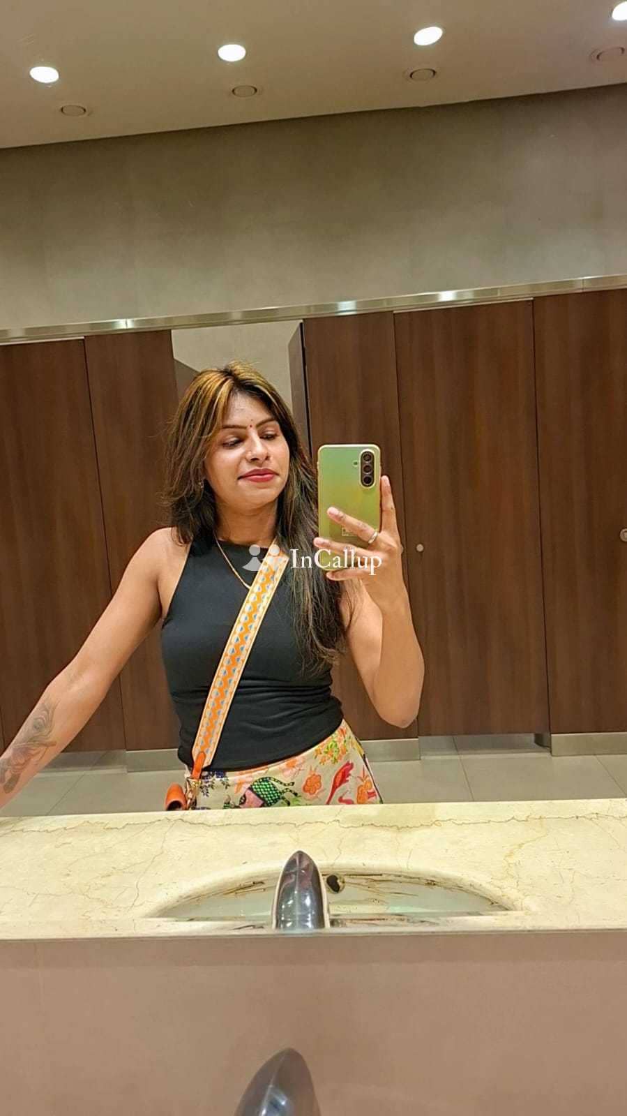 girl staying in amravati youthful black hair and brown eyes amravati escort service - Call Girls in Amravati