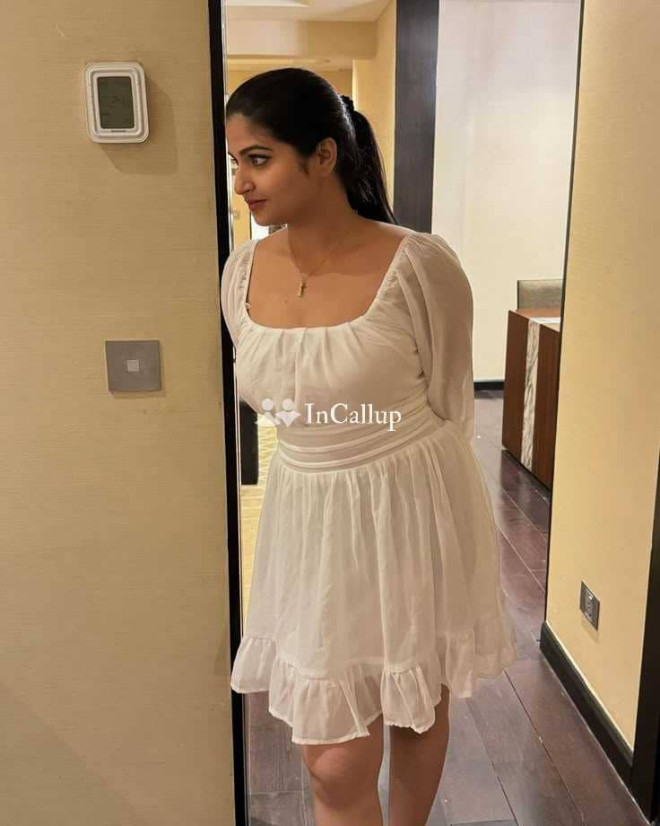 sensual exclusive escort in amravati playful black body and brown hair known for being cute - Call Girls in Amravati