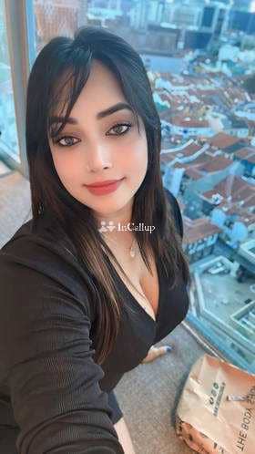 from amravati available for casual fun ravishing known for being energetic black tall with black body type - Call Girls in Amravati