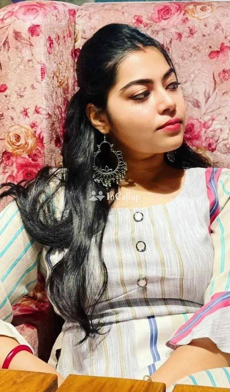 c hu call girls escortt servibce fg - Call Girls in Anand