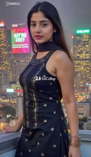 glamorous oral anal french kiss videocall blowjob babe stunning black hair and black body - Call Girls in Anantapur