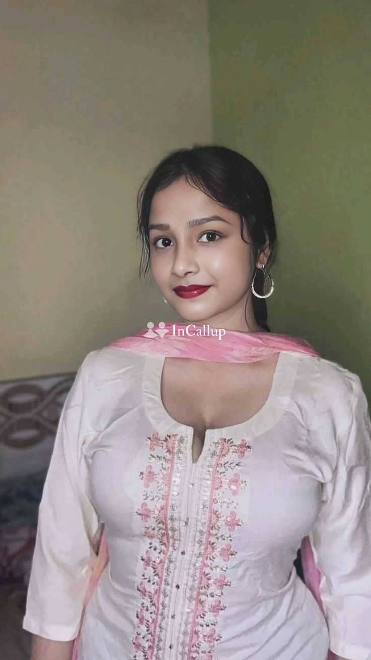 magnetic curvy escort service avai nineteen years old call girls known for being sensual - Call Girls in Ankleshwar