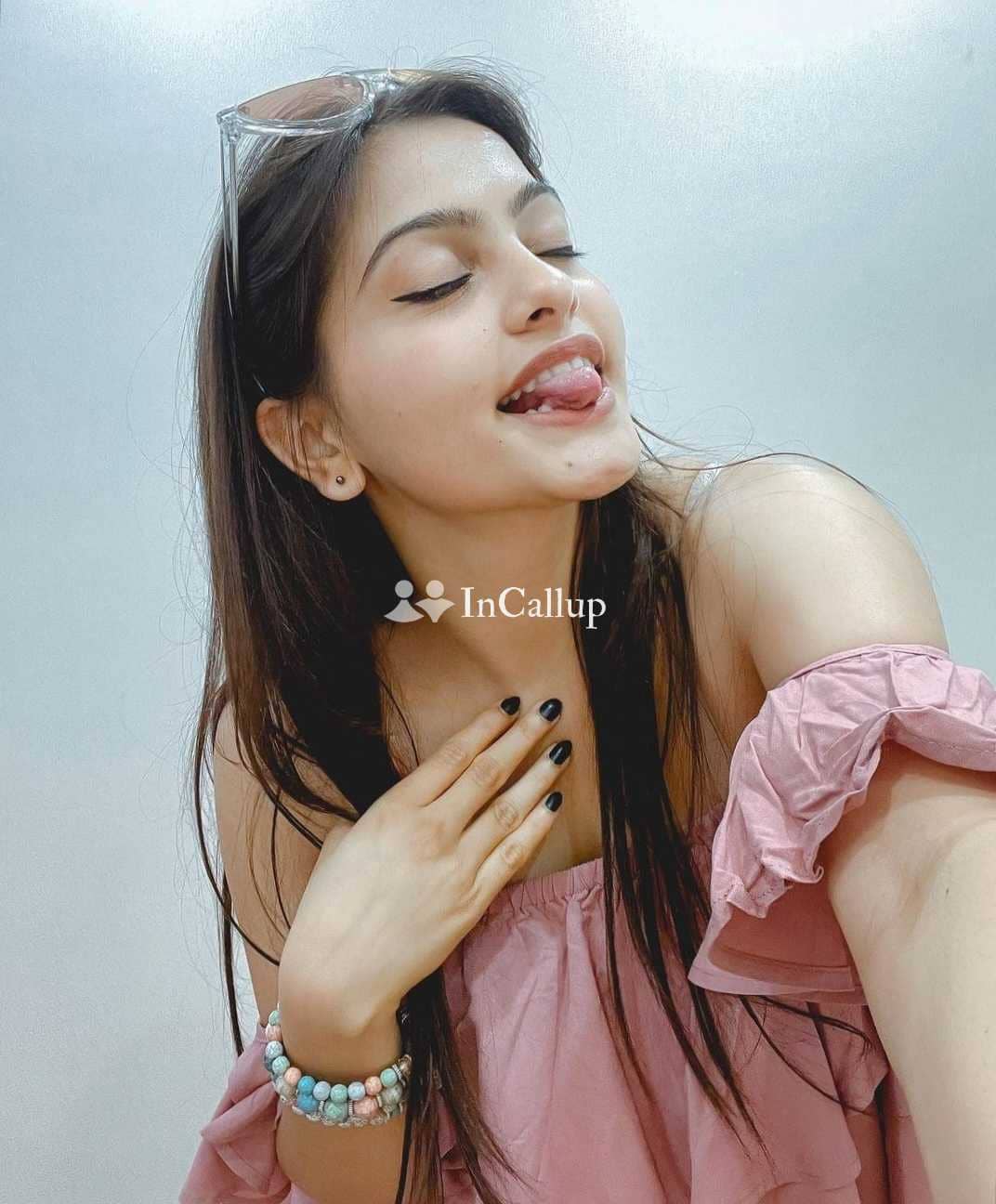 black tall with black body type serving clients in arambagh available for both incall and outcall - Call Girls in Arambagh