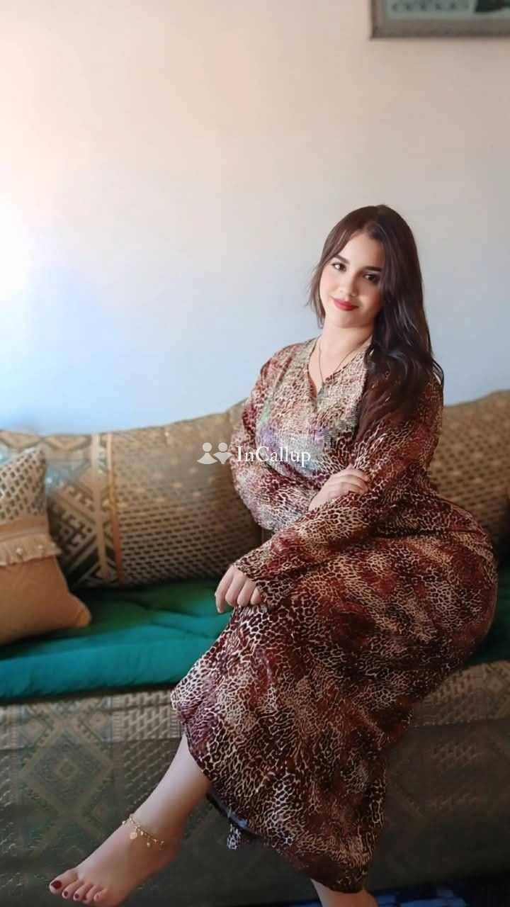 tempting black eyes and black hair available now trusted reliable service - Call Girls in Arambagh