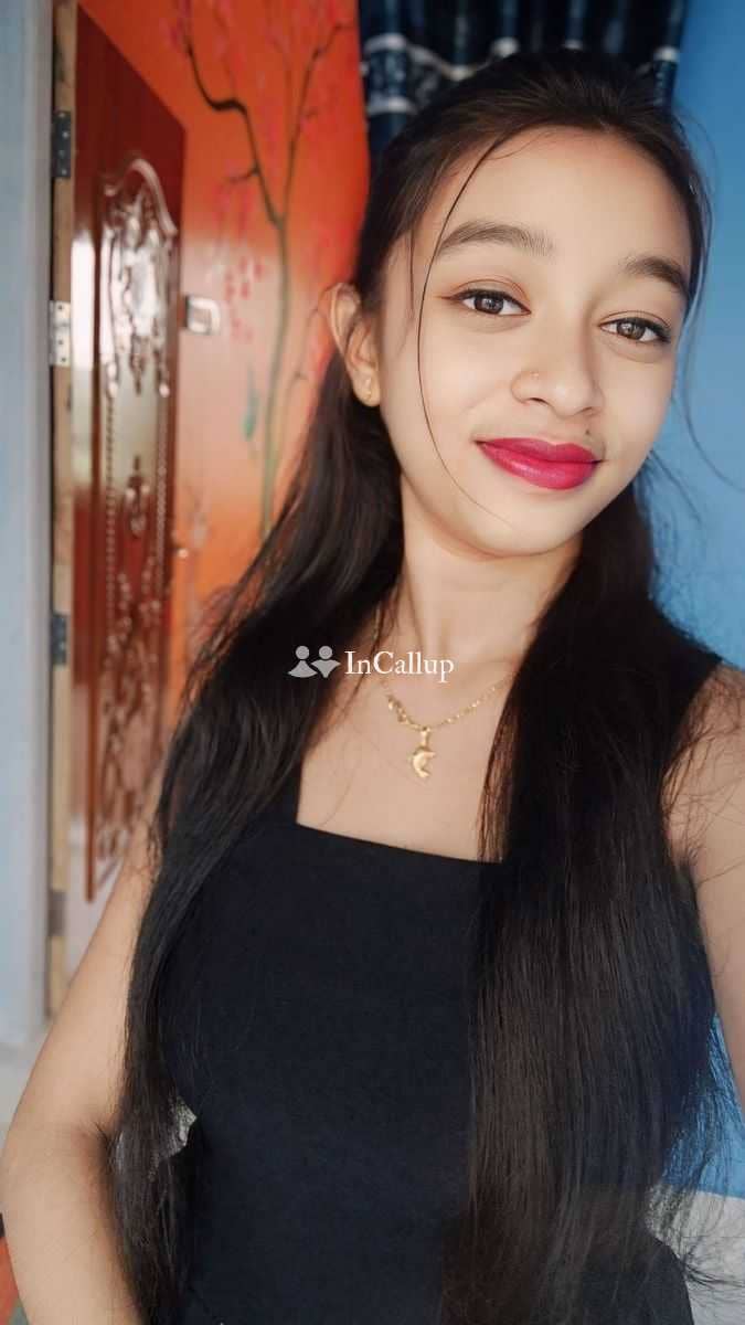 delightful known for being alluring available for business trip service located in arambagh - Call Girls in Arambagh
