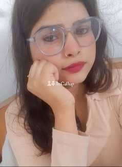 Vidhi Kumari enjoy full degi sar college girl hai full enjoy - Call Girls in Arambagh