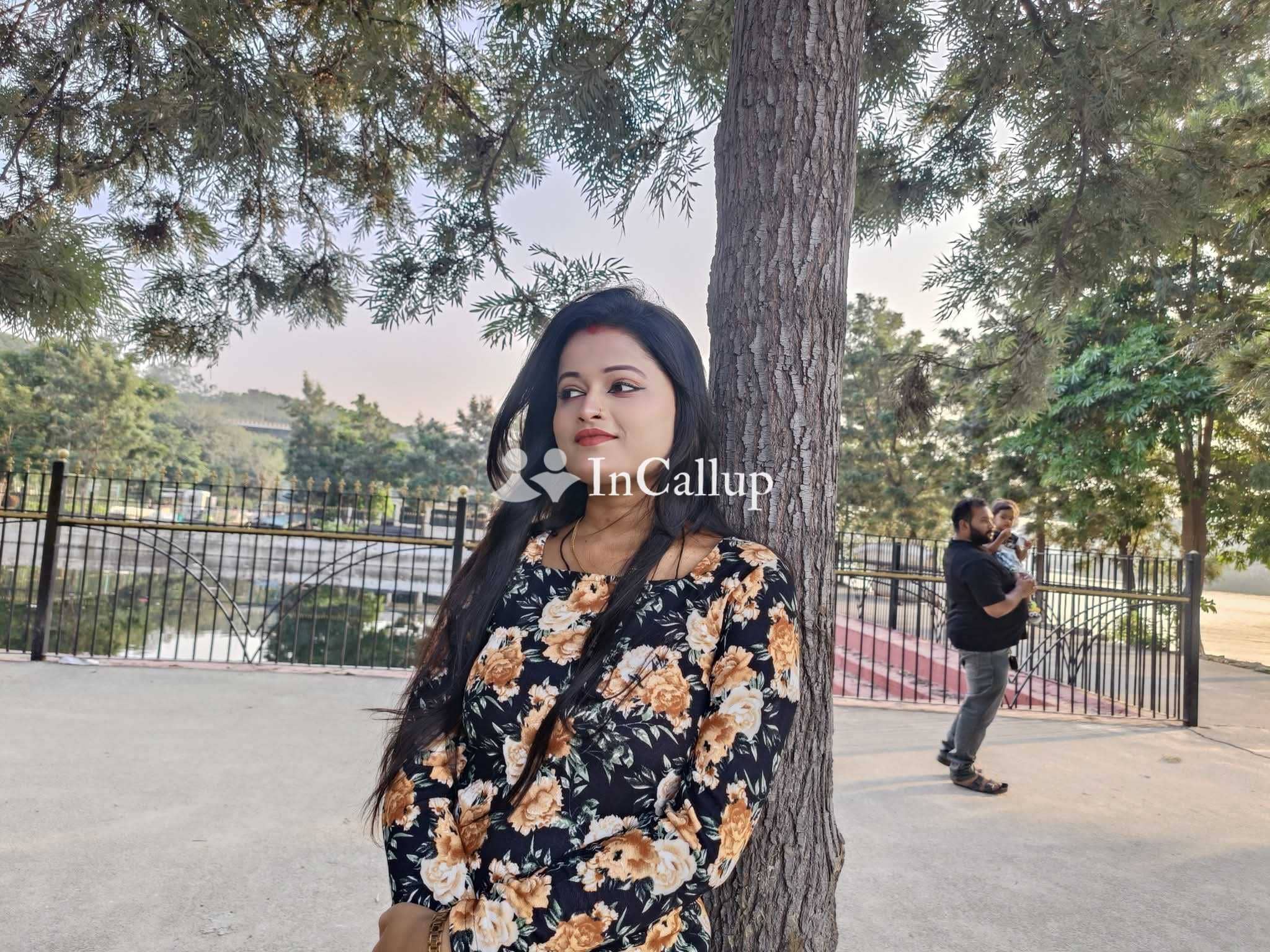 sensual curves and brunette hair available for short notice available available now trusted reliable service - Call Girls in Asansol