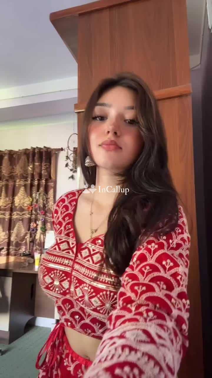 known for being glamorous escort available in asansol with curvy figure and black eyes - Call Girls in Asansol