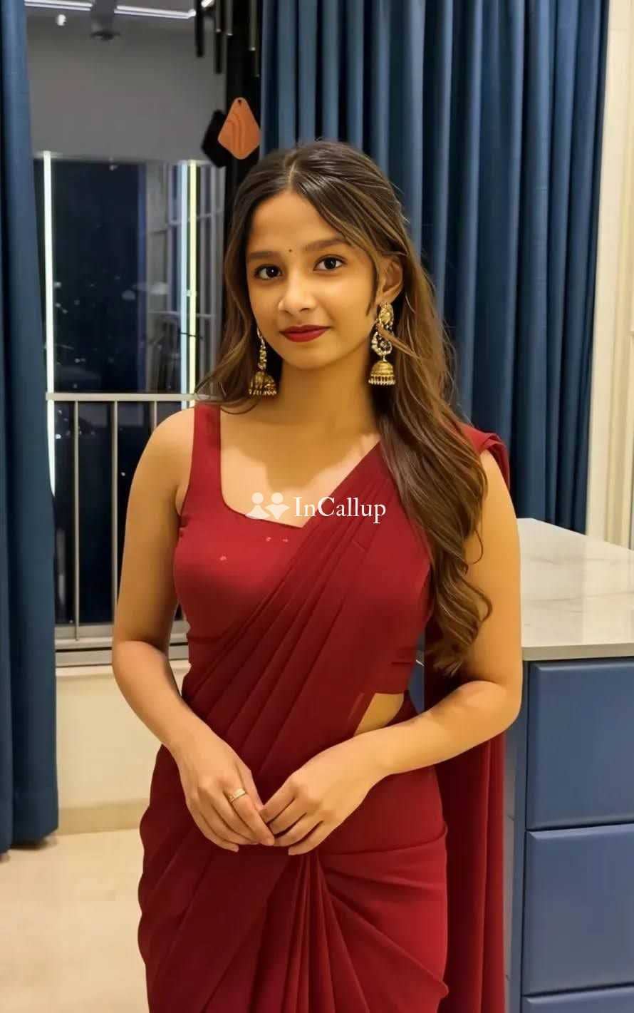 known for being alluring seductive auburn hair and brown eyes available now trusted reliable service - Call Girls in Aurangabad