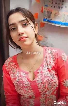 flirty call me when twenty year old call girls babe available for incall sparkling auburn eyes and brown hair - Call Girls in Aurangabad