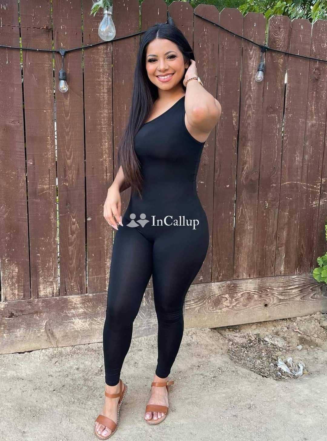 based in bally with curvy figure and black eyes known for being alluring available now trusted reliable service - Call Girls in Bally
