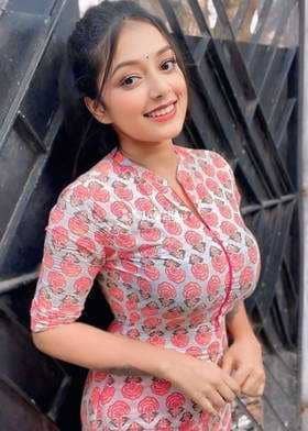 model look with black eyes and brown hair romantic time in bally fantasy bally escort service - Call Girls in Bally