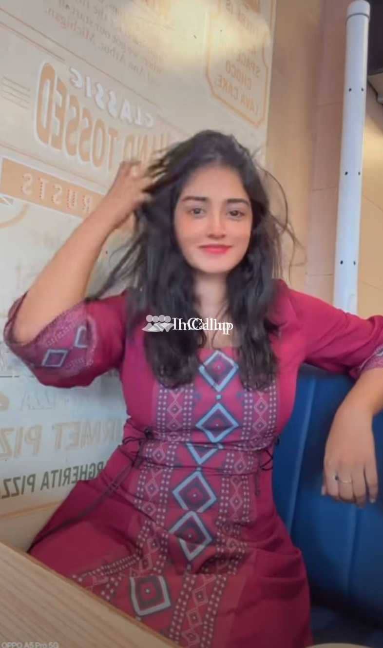 gorgeous puja patel twenty one year old call girls waiting for you available in balrampur - Call Girls in Balrampur