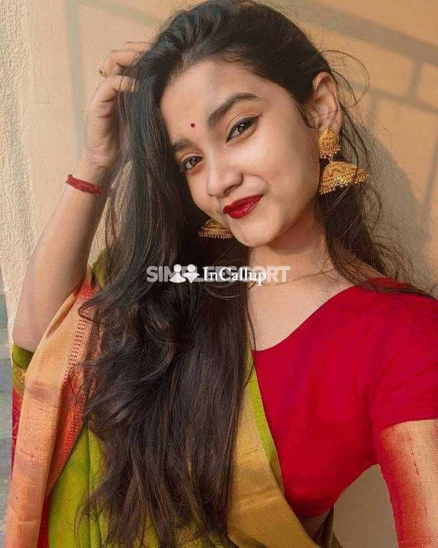 smooth black eyes and black hair stunning cash payment service twenty one years old call girls playmate - Call Girls in Balrampur