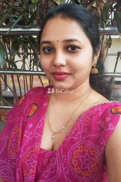 delicate auburn hair and blue eyes genuine oral anal bdsm girlfriend experience girl exclusive located in balurghat - Call Girls in Balurghat