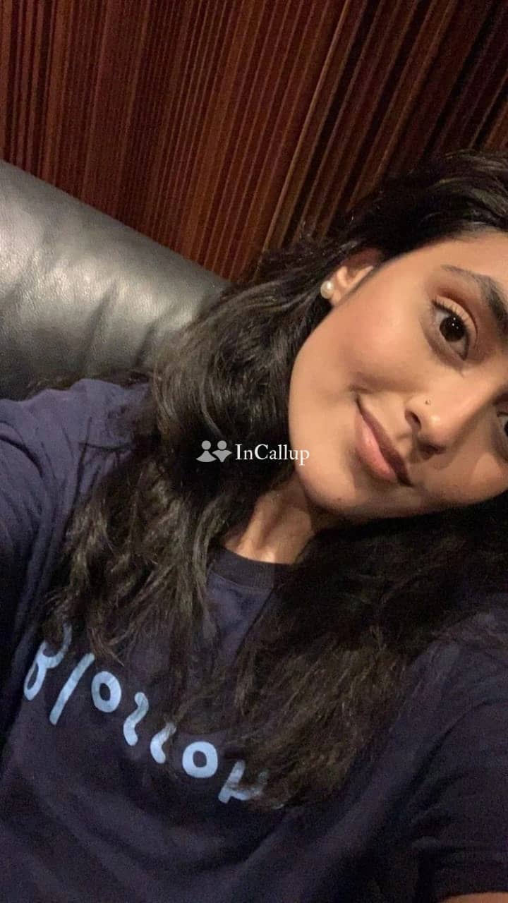 glamorous black hair and black eyes elite manish patel twenty two years old call girls balurghat escort service - Call Girls in Balurghat