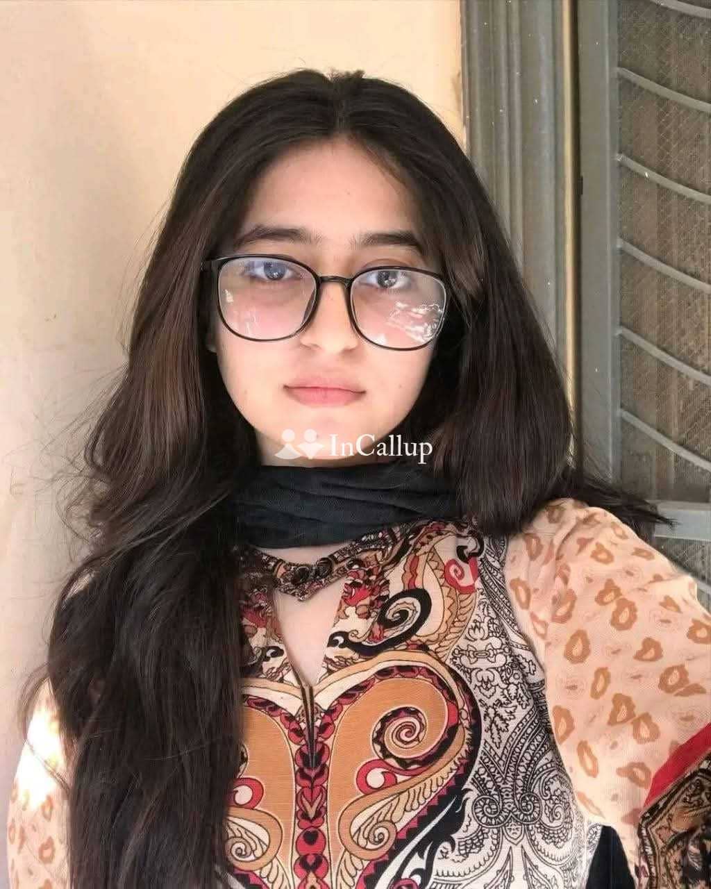 Riya Kumari call girl service 💯❤️💯 full enjoy and unlimited short  bcgh - Call Girls in Bangalore