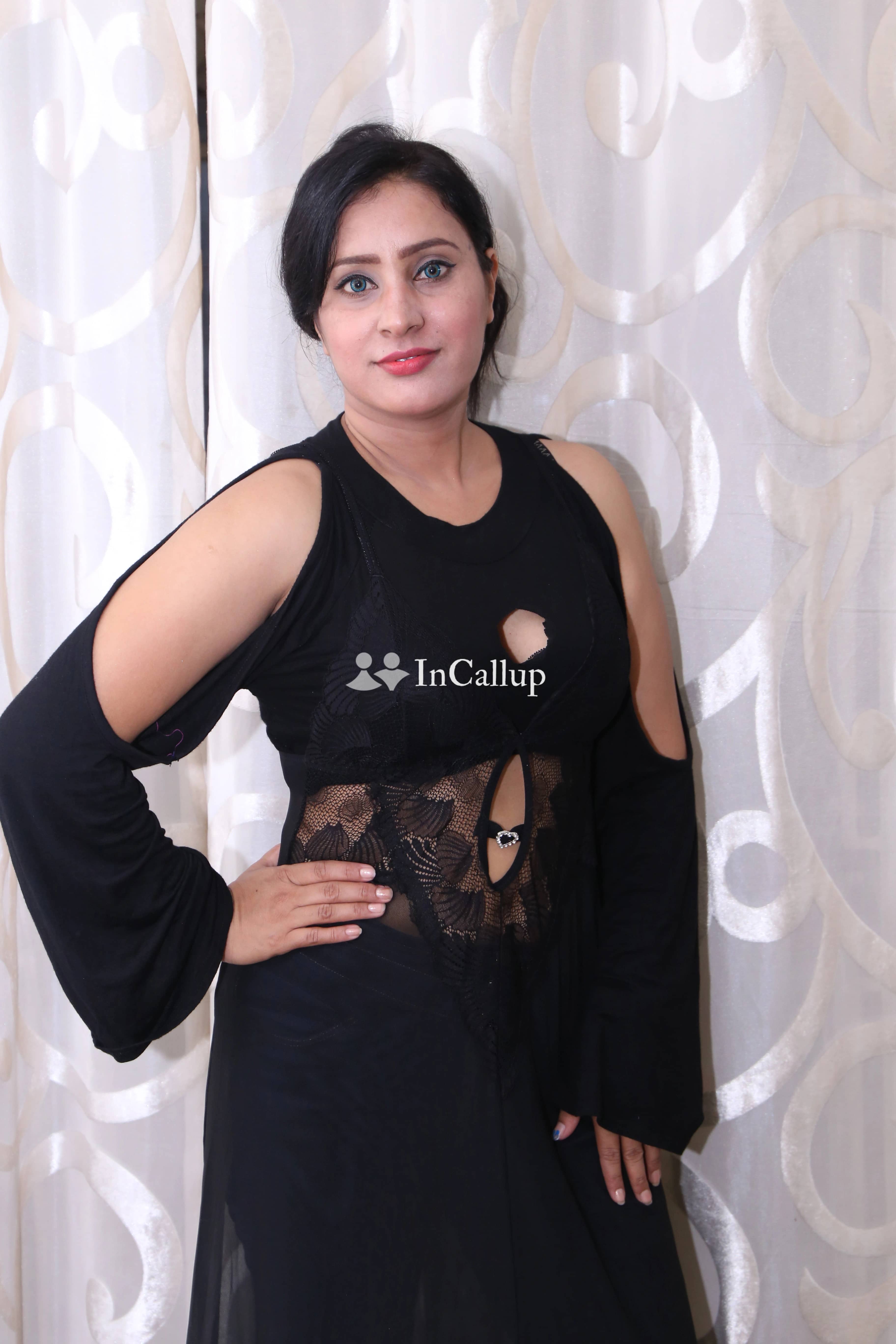 escort girl from bangalore gorgeous call me girl service twenty two year old call girls waiting for you - Call Girls in Bangalore